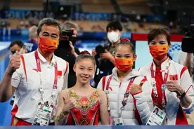 00后再发力！中国小花包揽平衡木冠亚军图片