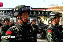 微视频丨看“反恐尖刀中队”捕歼战斗演练图片