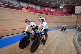 场地自行车——女子团体追逐赛：德国队夺冠图片