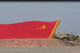赴华参演俄军试乘我军机械化装备图片
