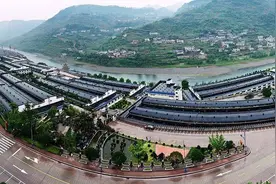 行业观察 | 动不动就扩产上万吨 茅台镇酱酒是否真的稀缺？图片