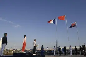 破防了！《义勇军进行曲》在江之岛奏响，“这是对他最好的告慰”图片