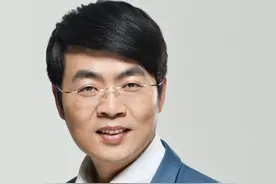白小T今年私域料卖T恤1.8亿图片