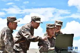 无形战场的制胜尖兵——记“最美新时代革命军人”曾文龙图片