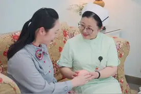 母乳喂养有诀窍，3位国际顾问现场来指导！图片