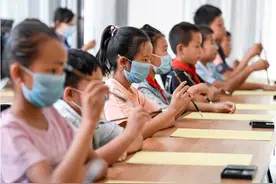 移民娃娃们有了自己的暑期课堂图片