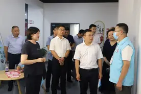 市委常委、宣传部部长程雪涛调研文明创建工作图片