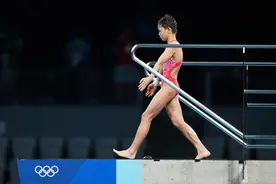 中国第卅三金！14岁小将全红婵三个满分拿下女子10米跳台冠军图片