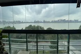 欠钱400多万！杭州美政花苑一套江景大平层被强制腾退，之后会“法拍”图片