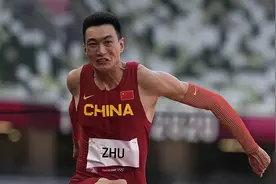 创造历史！朱亚明男子三级跳远摘银图片