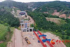 崇信：加快推进灵华高速项目建设 助力县域经济高质量发展图片
