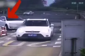 欠费7300元！男子跟车蹭ETC冲关逃费达158次图片