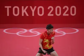 中国军团 | 陈梦、孙颖莎和王曼昱携手夺金，中国女乒完成奥运四连冠图片