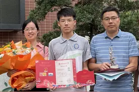 怀揣能源梦的他被西南石油大学录取 成为了父母的“小师弟”图片