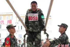 “95后”武警的奋斗青春：从执勤战士到特战尖刀图片