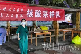 “检测时她跟我说话很温柔”，6岁小男孩写下“爱”送护士阿姨图片