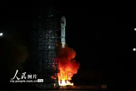 我国成功发射中星2E卫星图片
