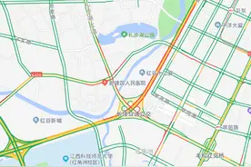 一年内第3起！今早枫生快速路再度发生货车追尾作业车事故图片