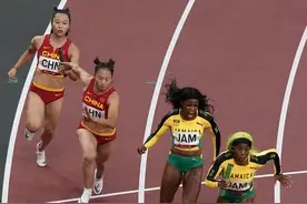 田径——中国队出战女子4x100米接力决赛图片