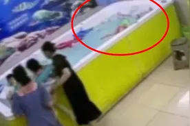 痛心！4岁女孩室内泳池意外溺亡 旁边两名大人浑然不知图片