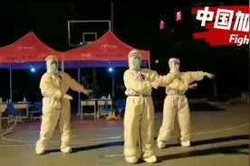 支援张家界的护士小姐姐完成工作后，跳了一支特别的舞图片