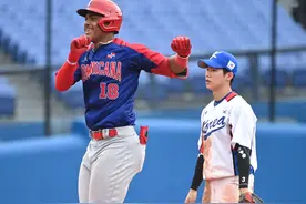 棒球——多米尼加队获得季军图片