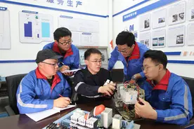 技高者多得！首席技师年收入最高可达60万元图片