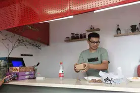 台青“登陆”开店记：让台湾咸酥鸡香飘天台图片