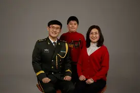 李晓晖、于树盛家庭：在志愿服务中提升自我图片