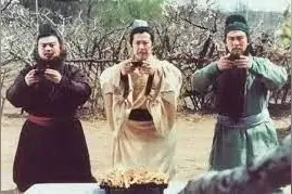 “黯淡了刀光剑影，远去了鼓角铮鸣”图片