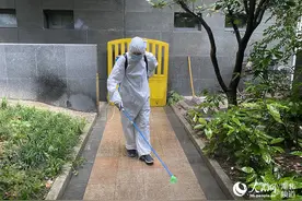 直击武汉封闭管理小区：居民少了担忧 多了理解和团结图片