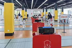 俱乐部的增加，让击剑运动正告别小众化图片