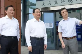 抓好创新发展这两翼，李强调研上海天文台和辰山植物园图片