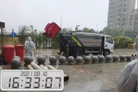 清运隔离点垃圾，每天跑200多公里，已连轴转忙碌5天图片