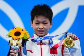 “贫父也知不蹭金牌女”，闲卧权力颠峰的台湾政客呢？图片
