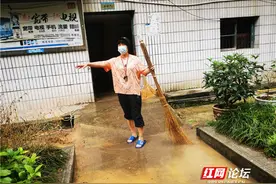 疫情下的校园居然迎来一群不速之客？真相却让人泪目图片