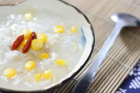 若出现腹泻症状，该如何合理饮食？图片