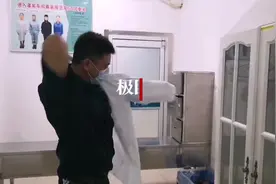 记者探访武汉粮食保供企业：车辆进出均要消杀，工作人员从头到脚都要消毒图片