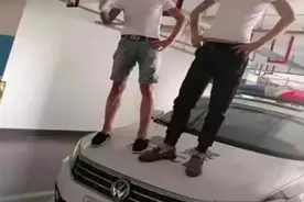 为赚流量脚踩警车拍视频，宁夏三男子被拘8天图片