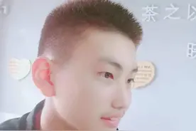 17岁男孩救3人后遇难，被追授为“道德模范”图片