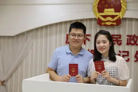 组图｜七夕，我们结婚了图片