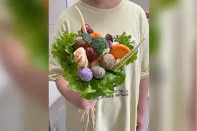 特别七夕！女儿送母亲“火锅花束”妈妈：她爸每逢过节送我空气图片