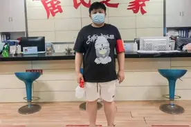 90后群干忙防疫两推婚礼，未婚妻帮他照料生病母亲，两人约定“抗疫胜利时，我们再行礼”图片