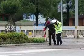 七夕，台州这对夫妻火了！妻子乔装老人送惊喜，感动无数网友图片