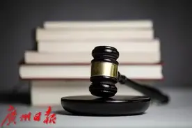 儿子车祸身亡，儿媳孙女重伤，婆婆独吞百万赔偿款跑了……图片