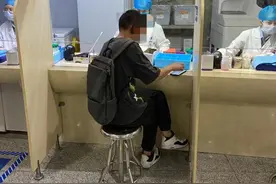 记者暗访“代体检”，有人患肺结核也能办健康证图片