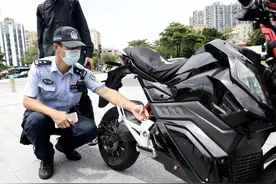 未成年骑非法改装电动车被抓！交警开展全市大整治图片