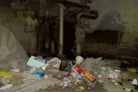 小康城地下停车场卫生脏乱差亟待整治图片