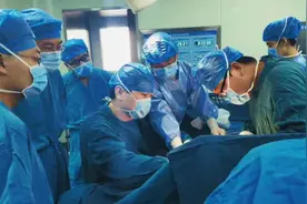 王文林医生：“触网”推广，成为胸壁外科领域第一人图片