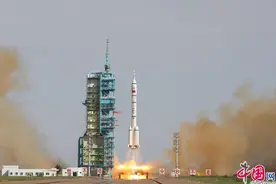 中国载人航天史回顾｜神舟十号：完成首次太空授课 全面进入载人空间站工程建设阶段图片